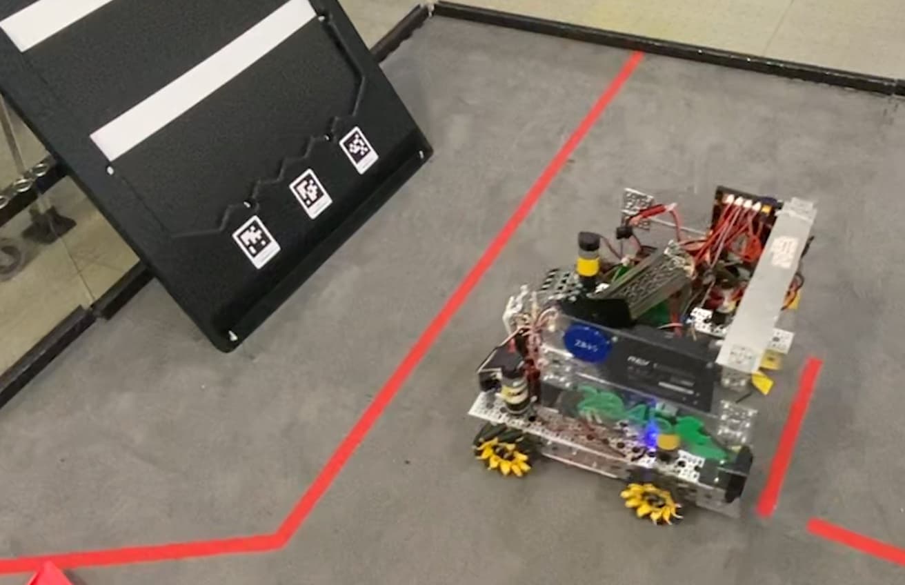 The robot approaching the AprilTags on the scoring backdrop